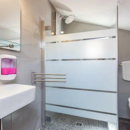 Guest house Safari *